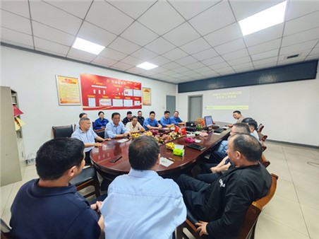 致敬奉獻歲月，溫情送別故人